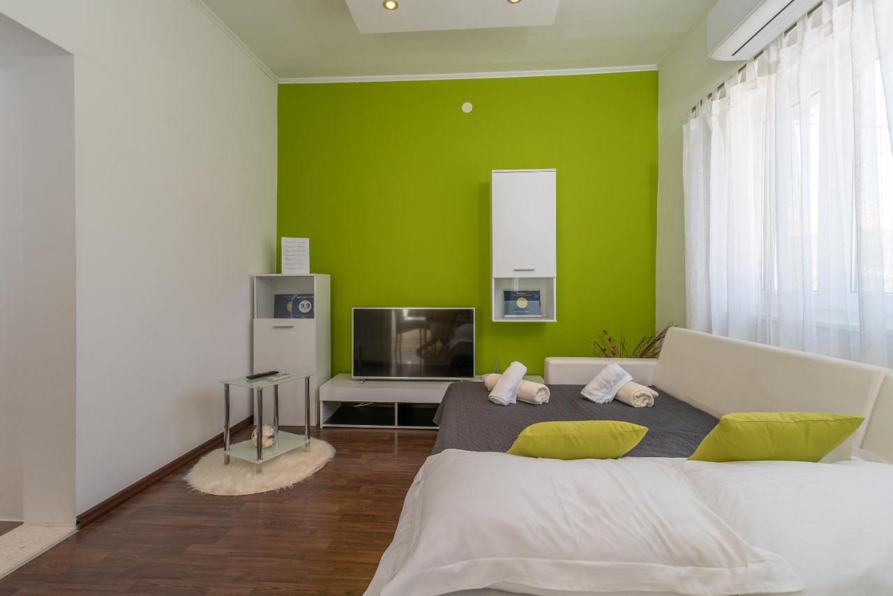Apartment Roko Трогір Екстер'єр фото
