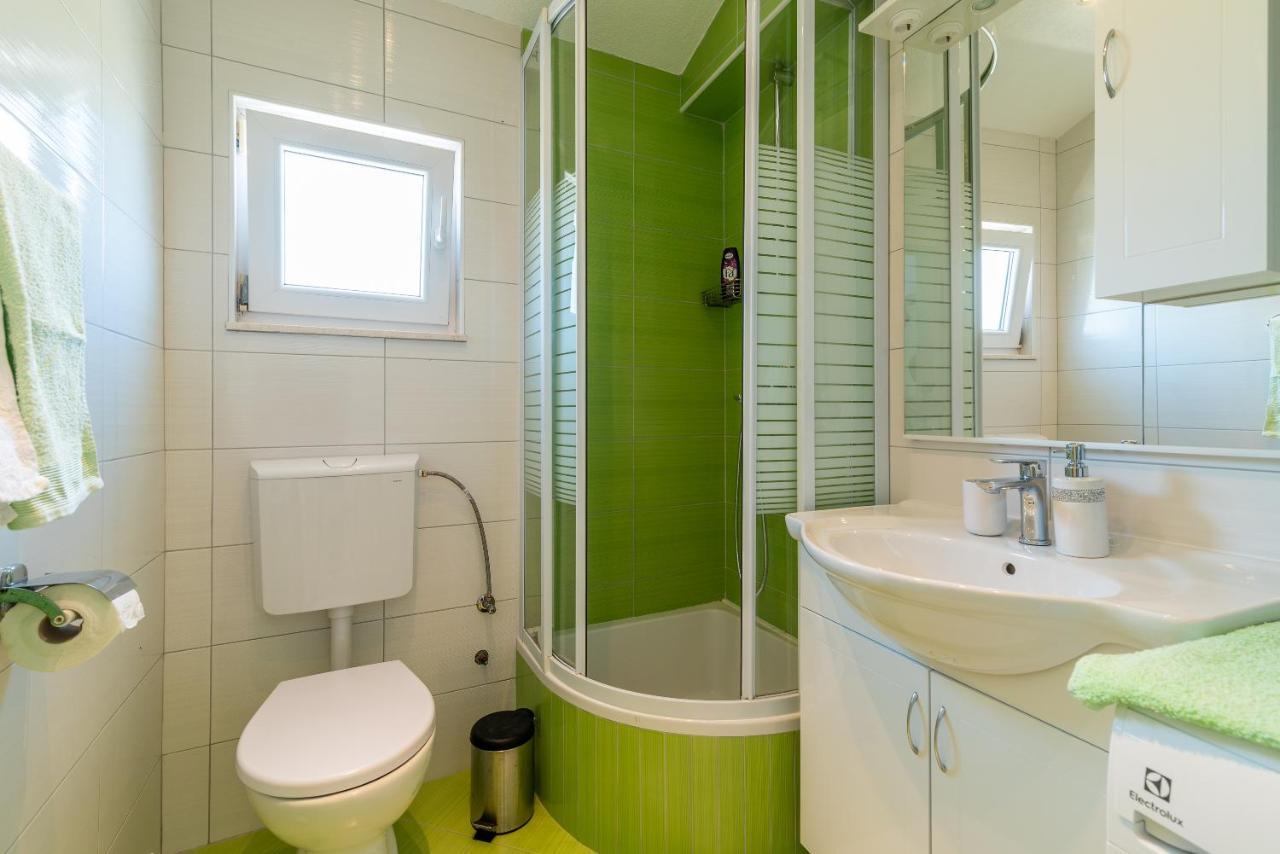 Apartment Roko Трогір Екстер'єр фото